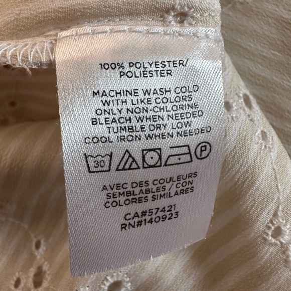 Loft Smocked Shoulder Pale Yellow Eyelet Women's Blouse (641) - Picture 12 of 12